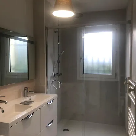 Maison Vertbois Jardin Clos - 800m De La *